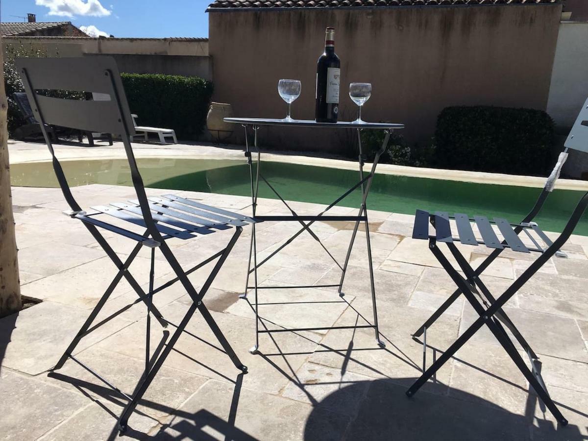 Coquet 2 Pieces Au Calme Avec Piscine Βίλα Fontvieille Εξωτερικό φωτογραφία
